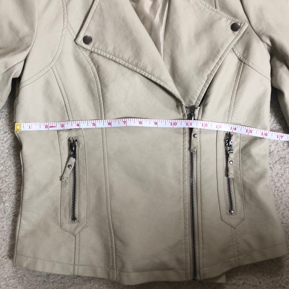 Max Studio Jacket - image 8